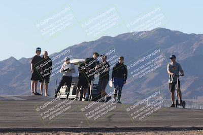 media/Oct-30-2025-Racers Edge (Thu) [[dabbdaf680]]/1-Around the Pits- Track Walk/